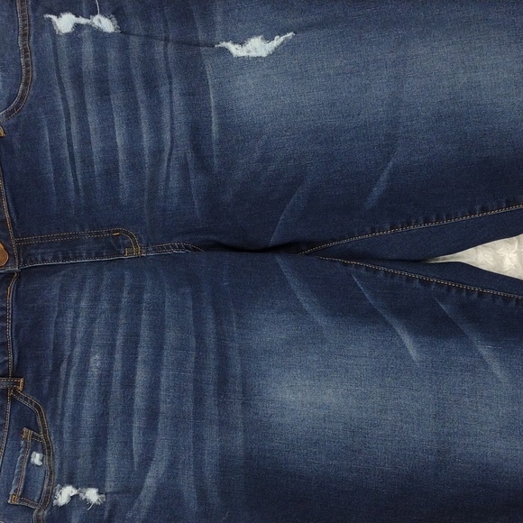 Rewind Blue Whiskering Distress Dark Wash Five Pocket High Rise Skinny Leg Jean - Picture 5 of 13